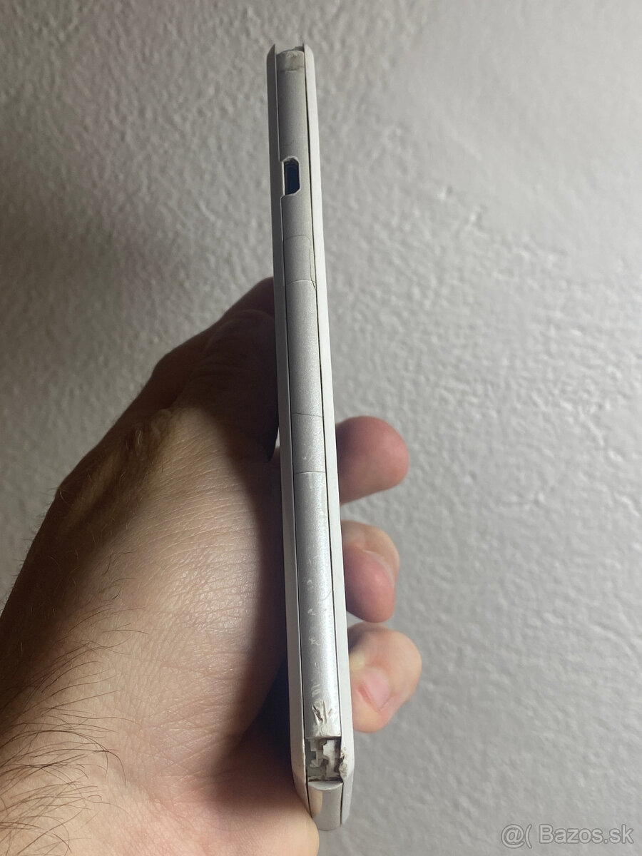 Android smartfóny na opravu alebo diely - 16