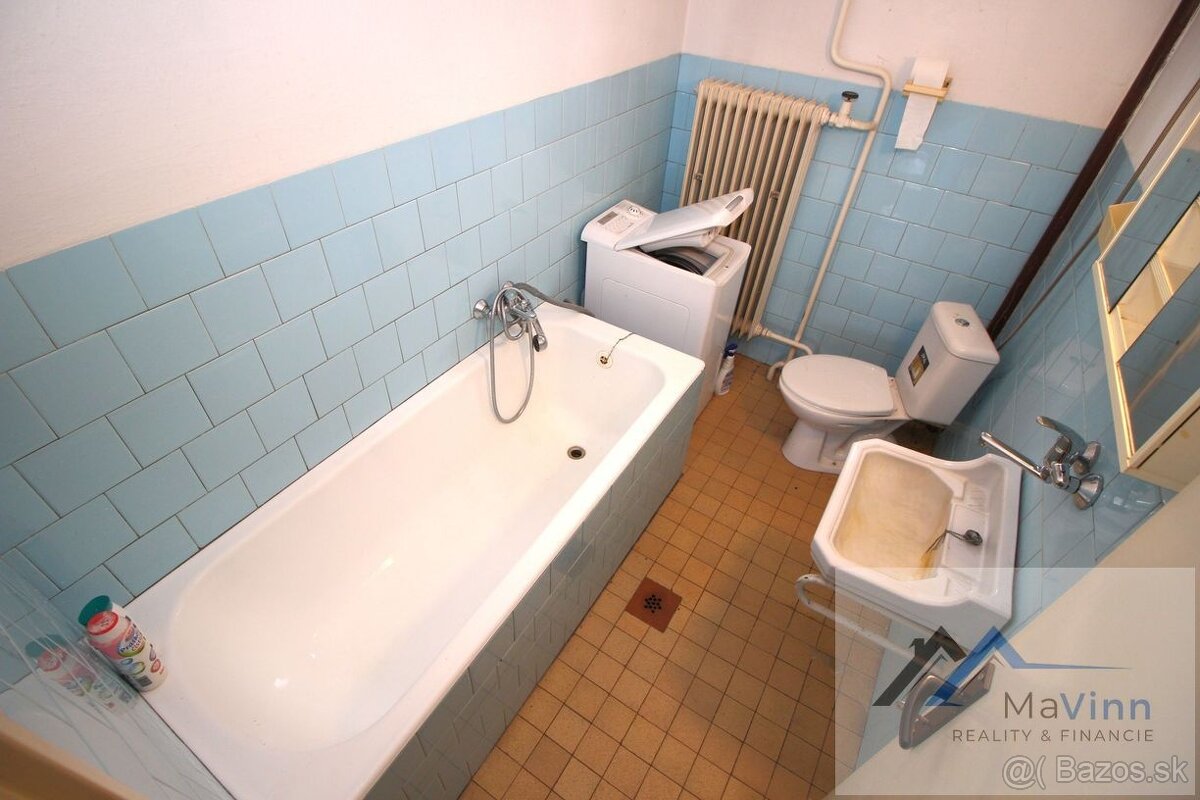 PREDAJ DOM s GARÁŽOU a poz. 2304 m² BRODZANY - 16