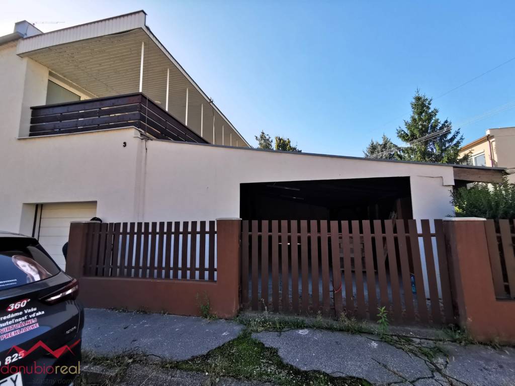 Na prenájom rodinný dom v Komárne - 16