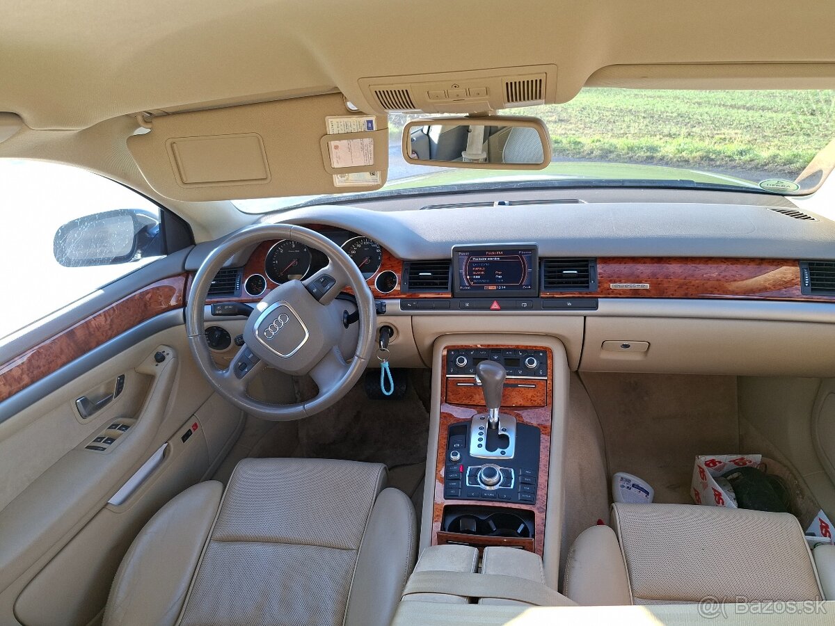 AUDI A8 4.2 TDI 330koní limusine - 16