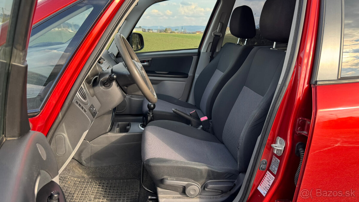 Suzuki SX4 1.5 SE Urban Line - 16