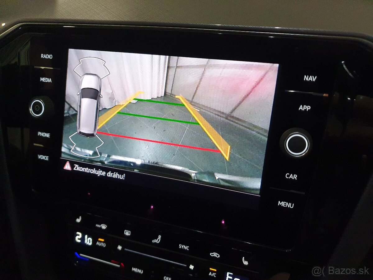 VW Passat B8 GTE Variant 1.4 TSI 160kW - záruka Autodraft - 16