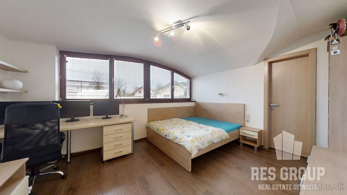 Na predaj, dom so 6 izbami a vonkajším bazénom Žilina - Turi - 16