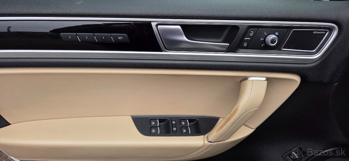 Volkswagen Touareg 4.2 V8 TDI 250 kW R-LINE + EXCLUSIVE - 16