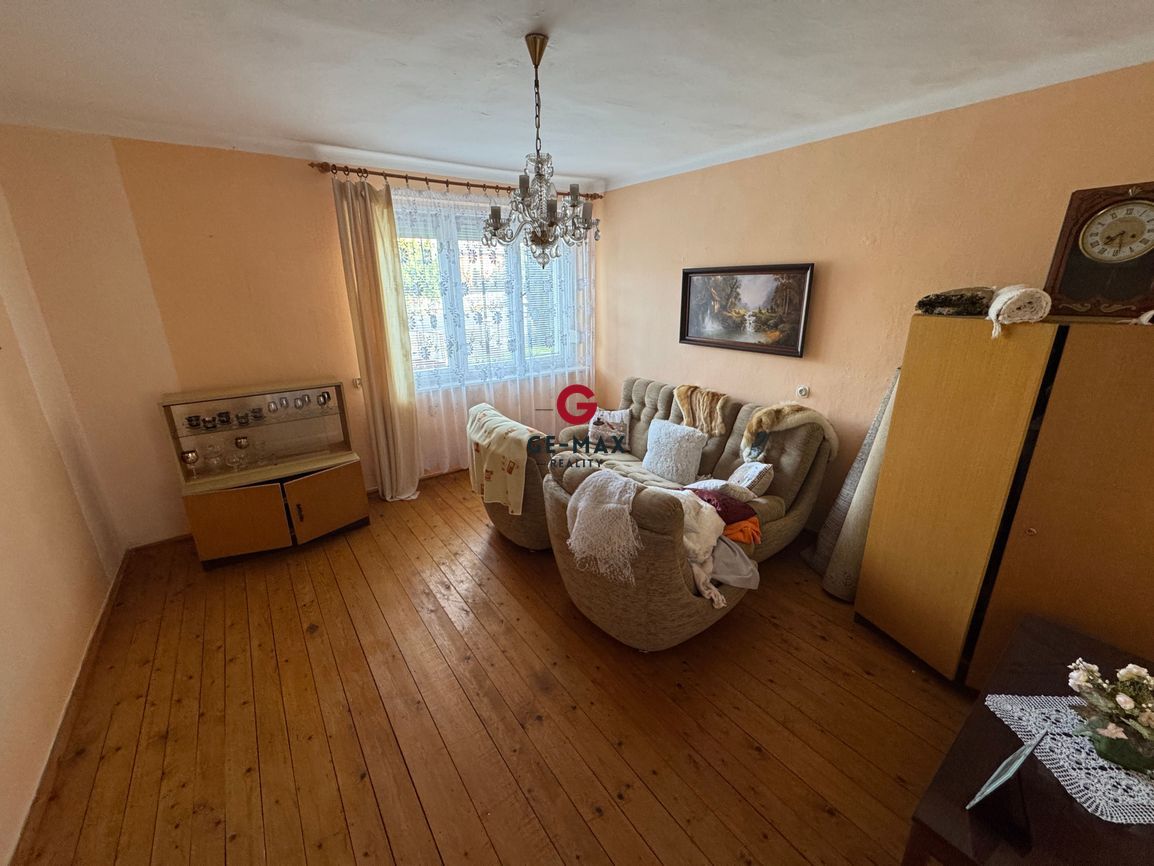 REZERVOVANE Exkluzívne na predaj 5-izbový rodinný dom v Naci - 16