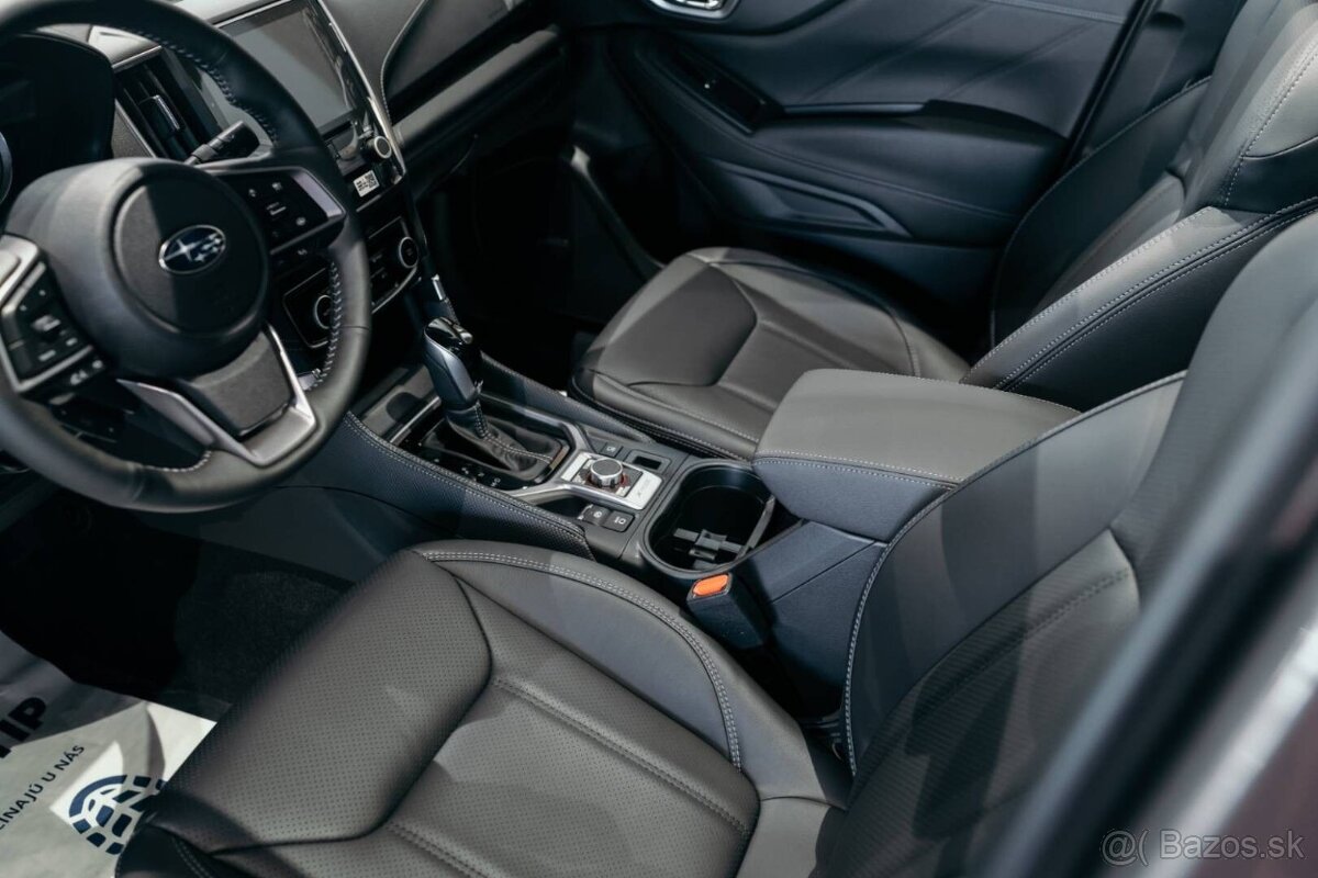 Subaru Forester 2.0i mHEV Premium Lineartronic - 16