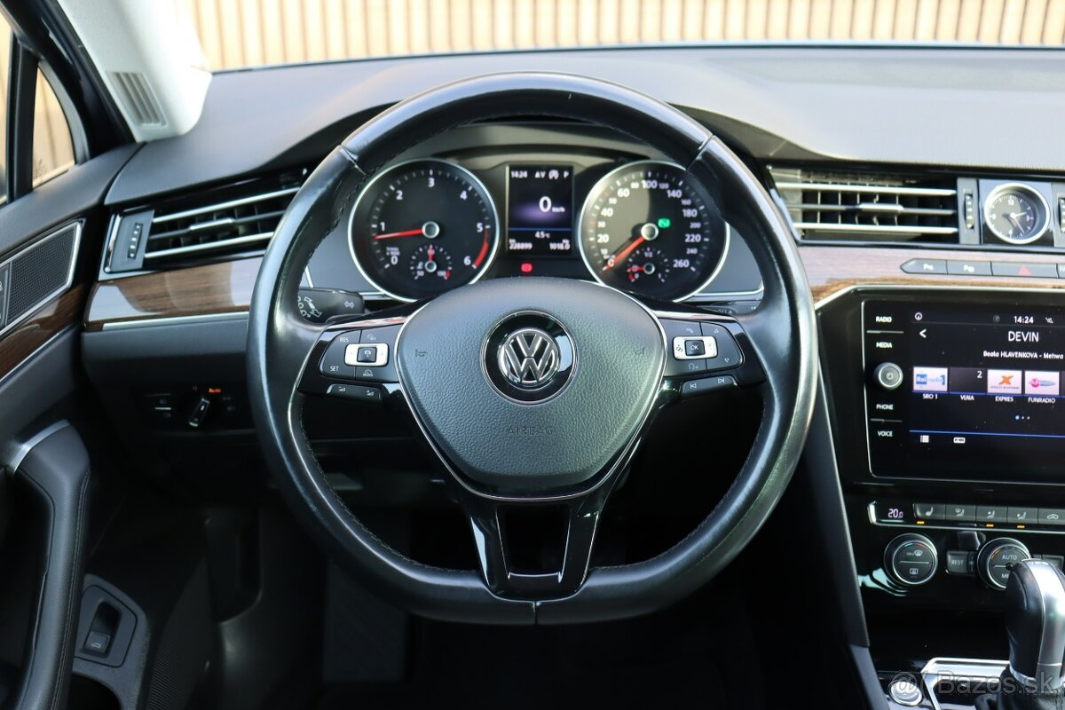 Volkswagen Passat Variant 2.0 TDI BMT Highline DSG - 16