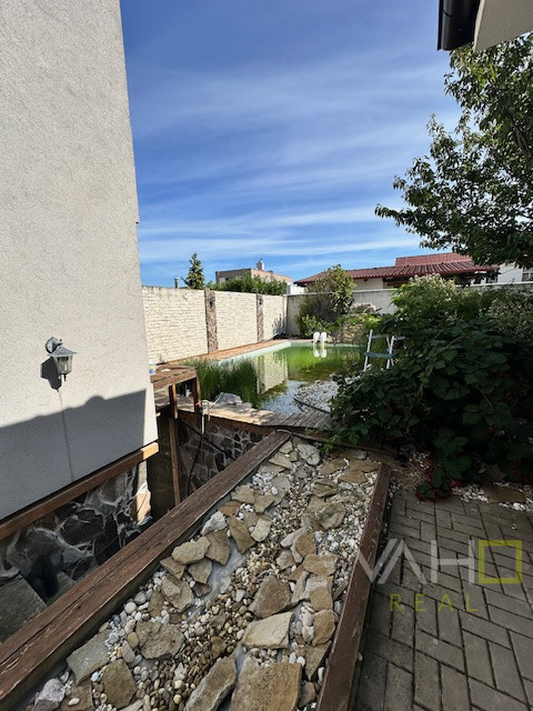 ,,ZNÍŽENÁ CENA ,,NA PREDAJ Luxusný rodinný dom - 16