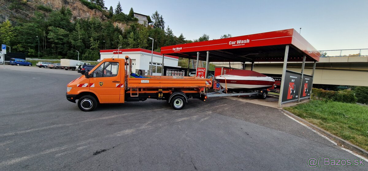 Bayliner 1851SS Capri motorový člun - 16