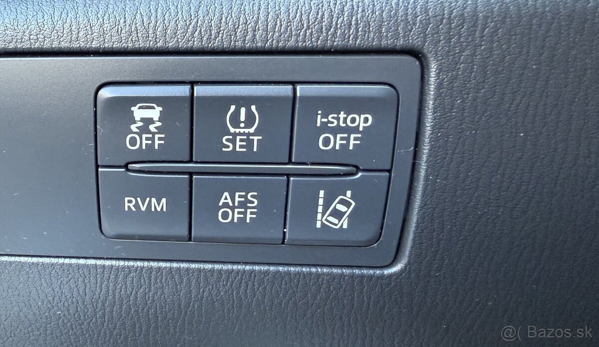 Mazda 3 2.2 Skyactiv -D150 HEAD-UP KAMERA FULL LED BOSE - 16