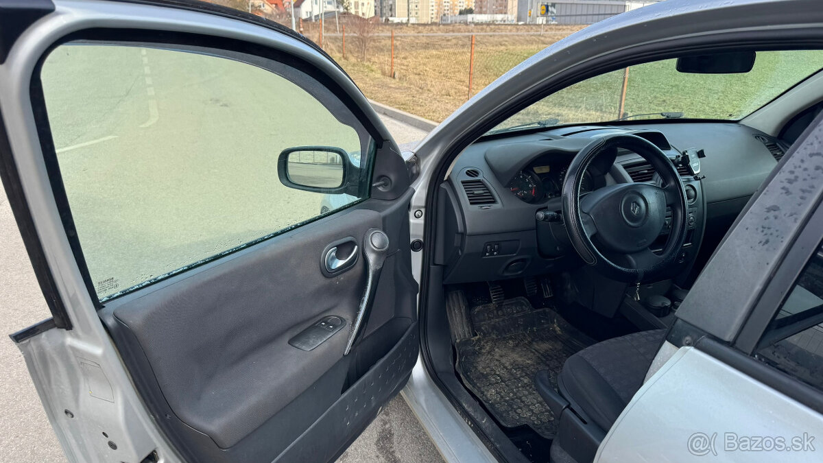 Renault Mégane Grandtour 1.6 16V Authentique - 16