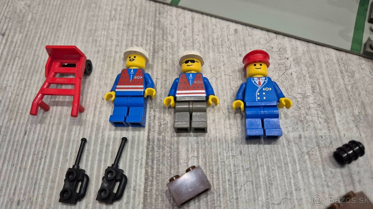 LEGO 4555 9V Train - Cargo Station - 16