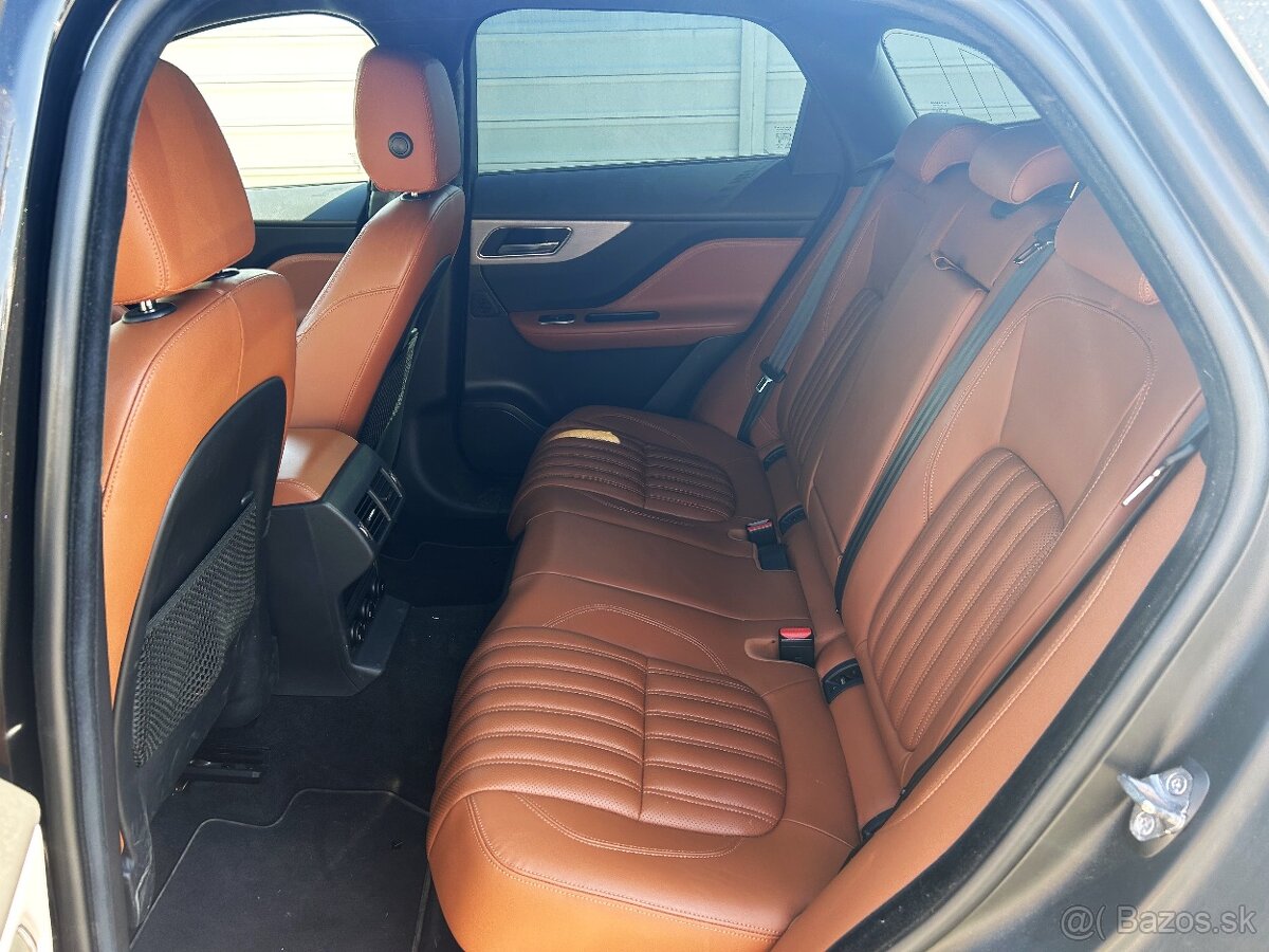 Jaguar F-Pace 2.0 I4 300k Prestige AWD AT8, DPH - 16