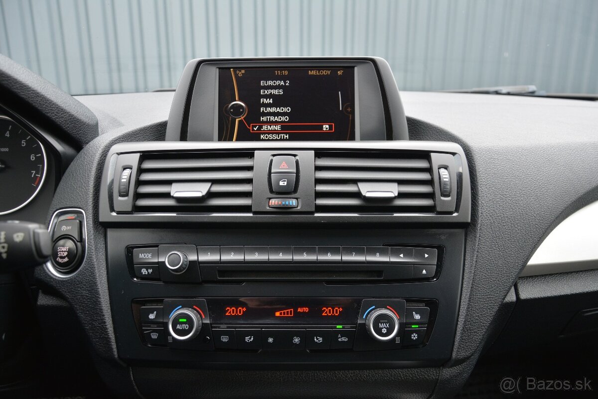 BMW 116i, SR voz, Automat,Serv.Kniha - 16