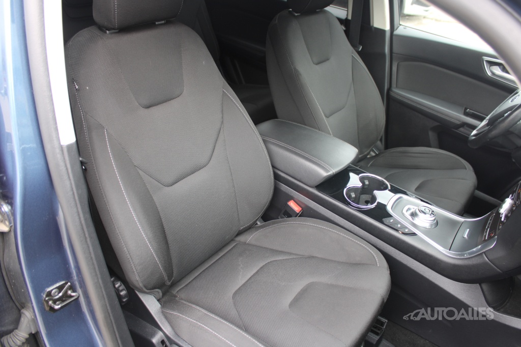 Ford S-MAX 2,0 TDCI 140 kW ECOBLUE AUTOMAT - 16