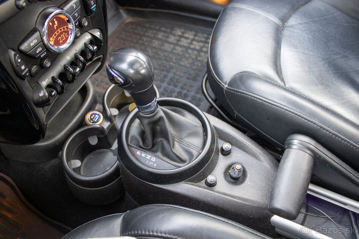 Mini Countryman Cooper D ALL4 82kW A/T 6 - 16