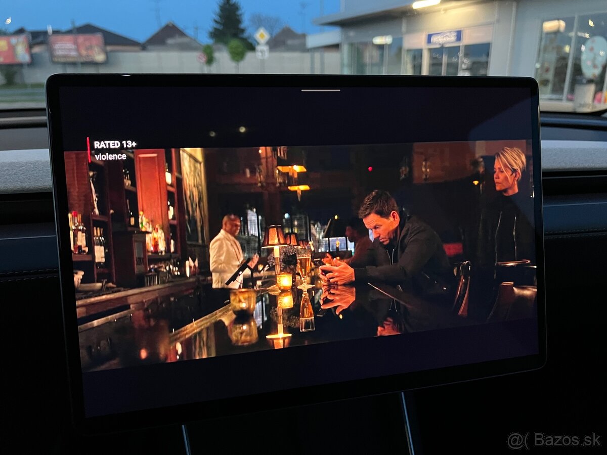 TESLA MODEL Y PREMIUM LONG RANGE ALL-WHEEL DRIVE - 16