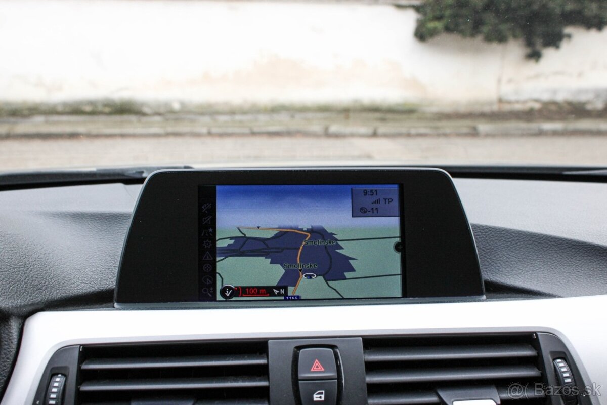 BMW Rad 3 Touring 320d A/T 135kW - 16