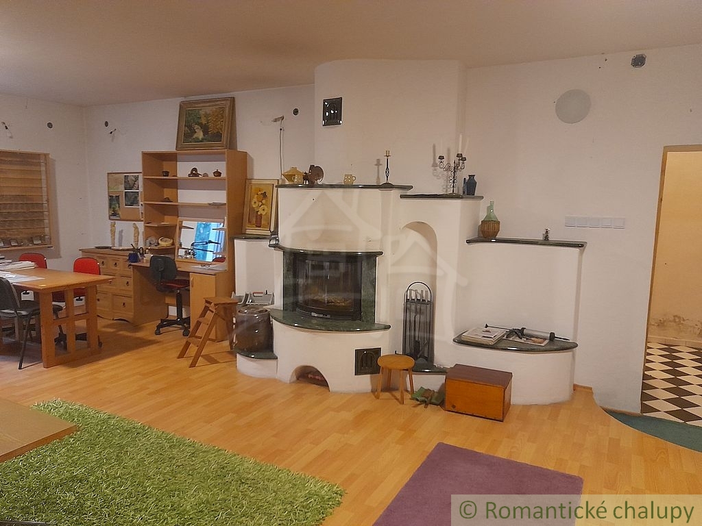 Kamenný dom neďaleko Banskej Štiavnice s cca 70-árovým poz - 16