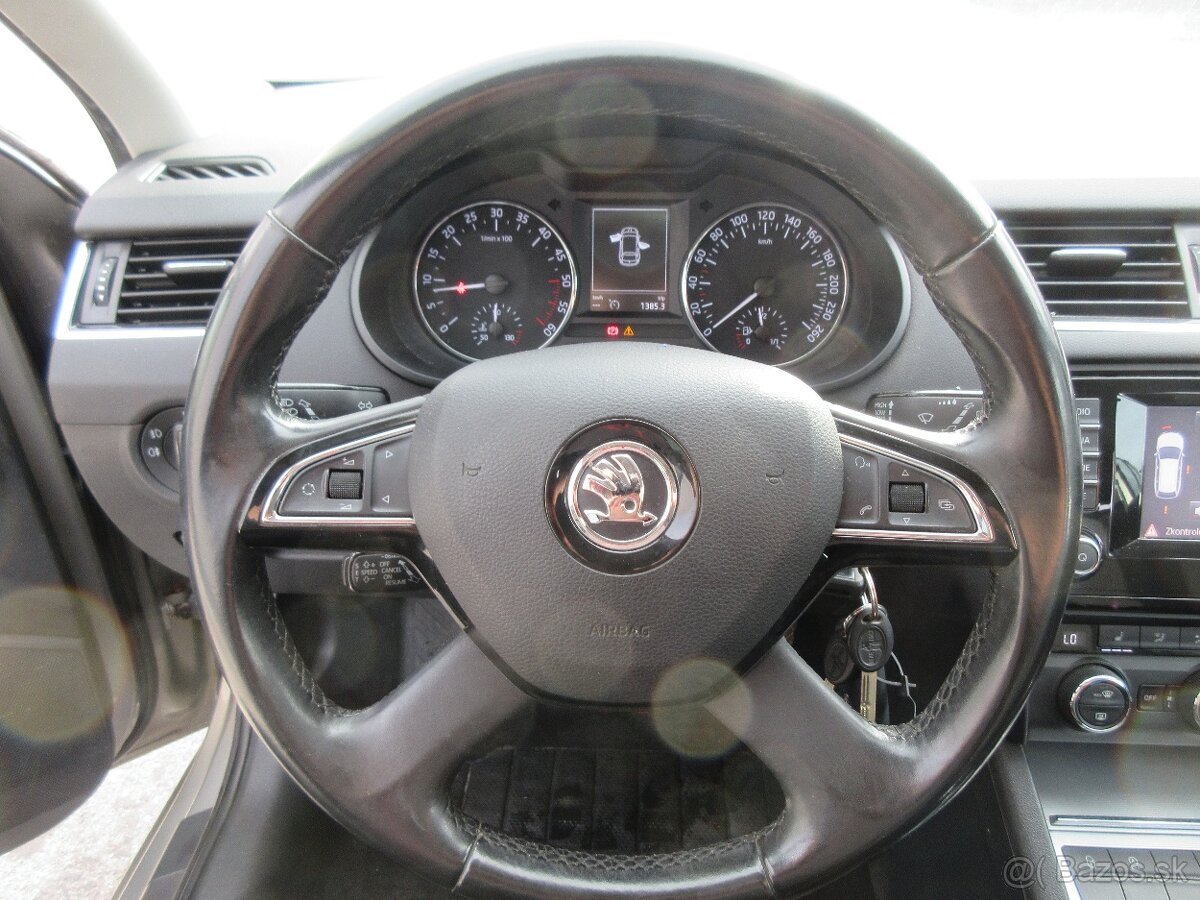 Škoda Octavia Combi 2.0 TDI Elegance/Style 4x4 - 16