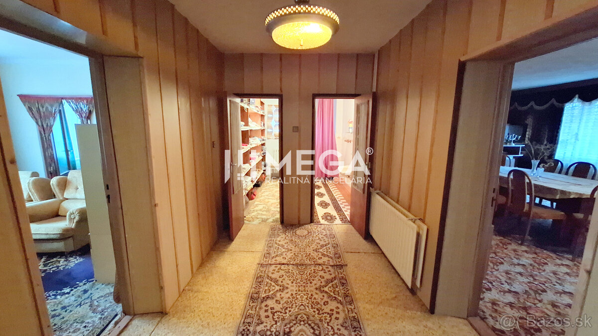 EXKLUZÍVNE NA PREDAJ: 3.podlažný dom v meste Snina - 16