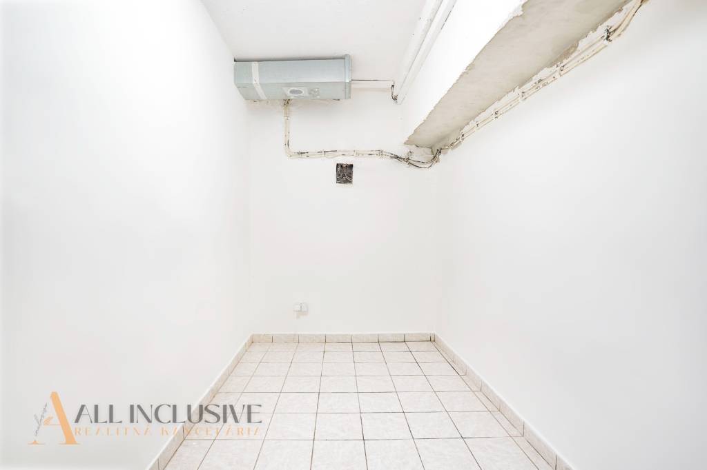 ALL INCLUSIVE I OBCHODNÝ PRIESTOR V CENTRE MESTA NA PREDAJ - 16