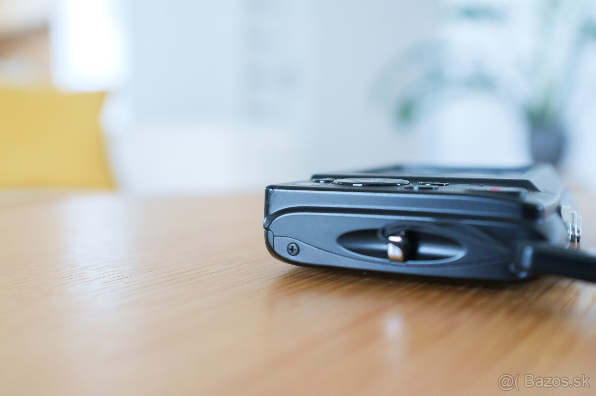 Nikon Coolpix S2800 - 16