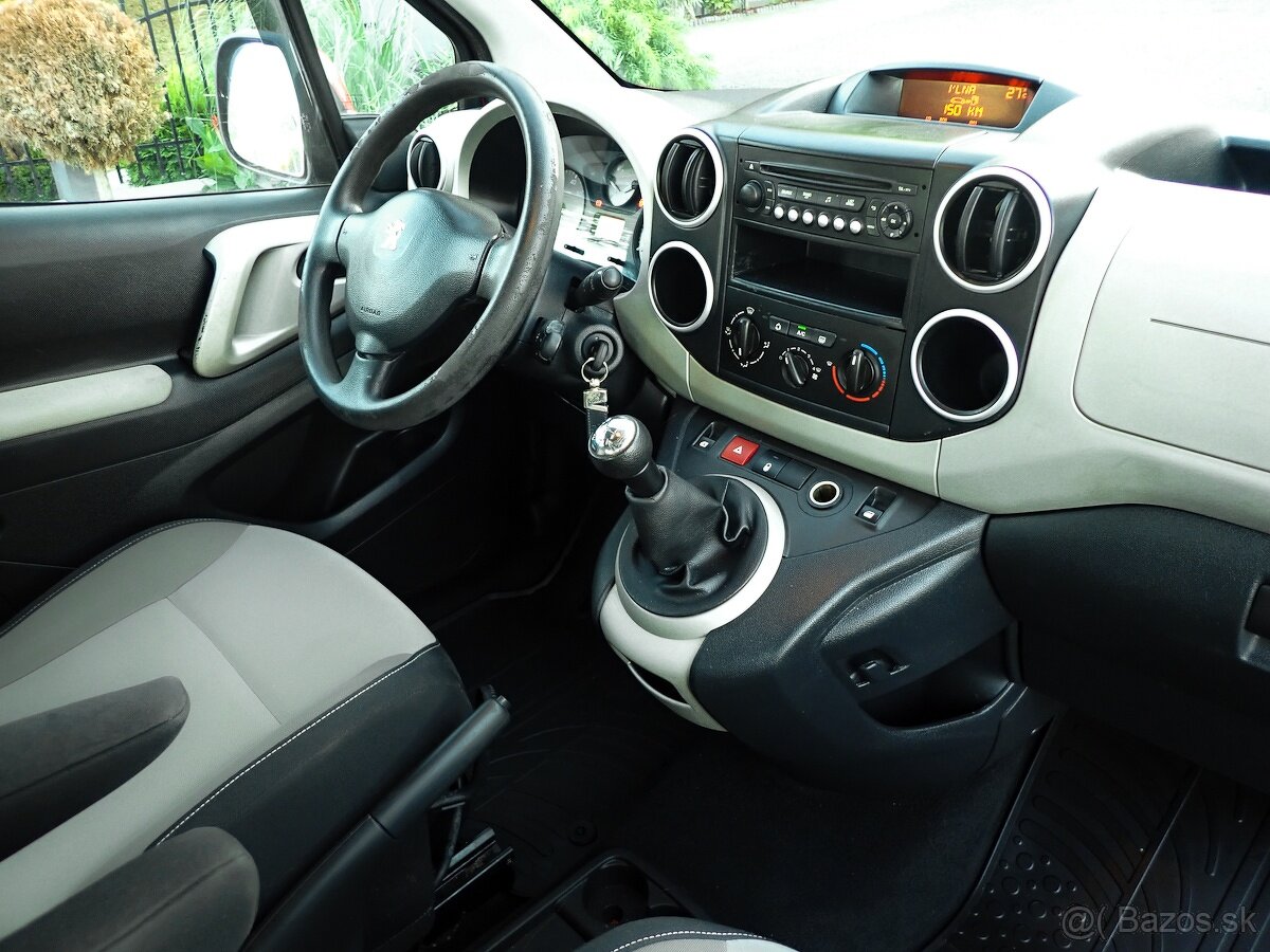 PEUGEOT PARTNER TEPEE 1.6 BENZIN 2013 - 147tis KM - 16