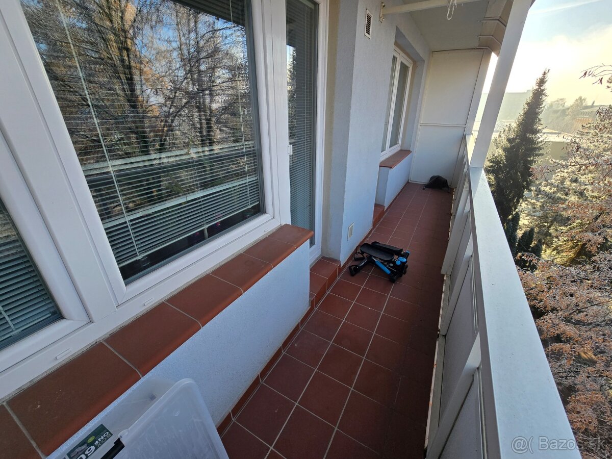 Slnečný a zrekonštruovaný1 izb.byt s balkónom, 45m2 -Hliny 5 - 16