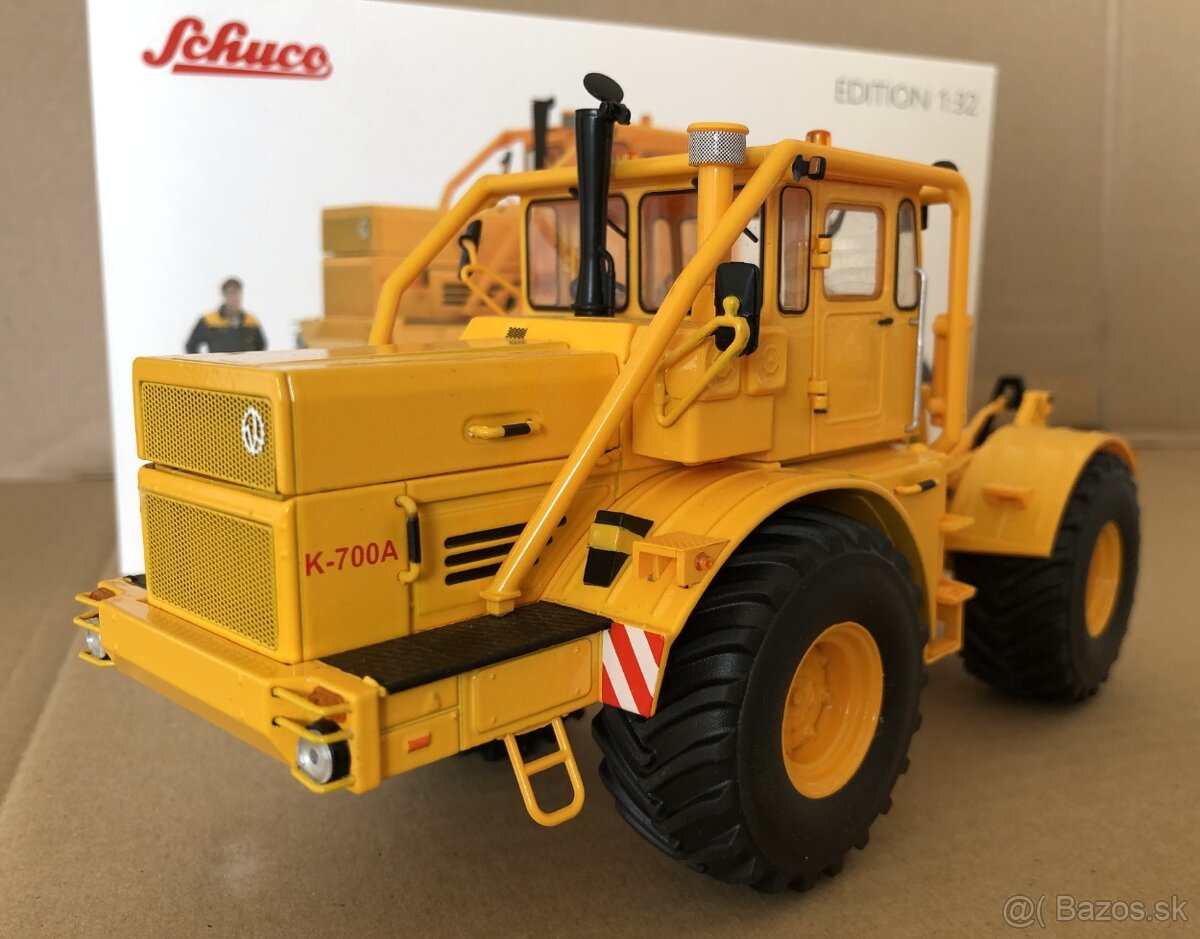 Kirovets K700A s figúrkami - 16