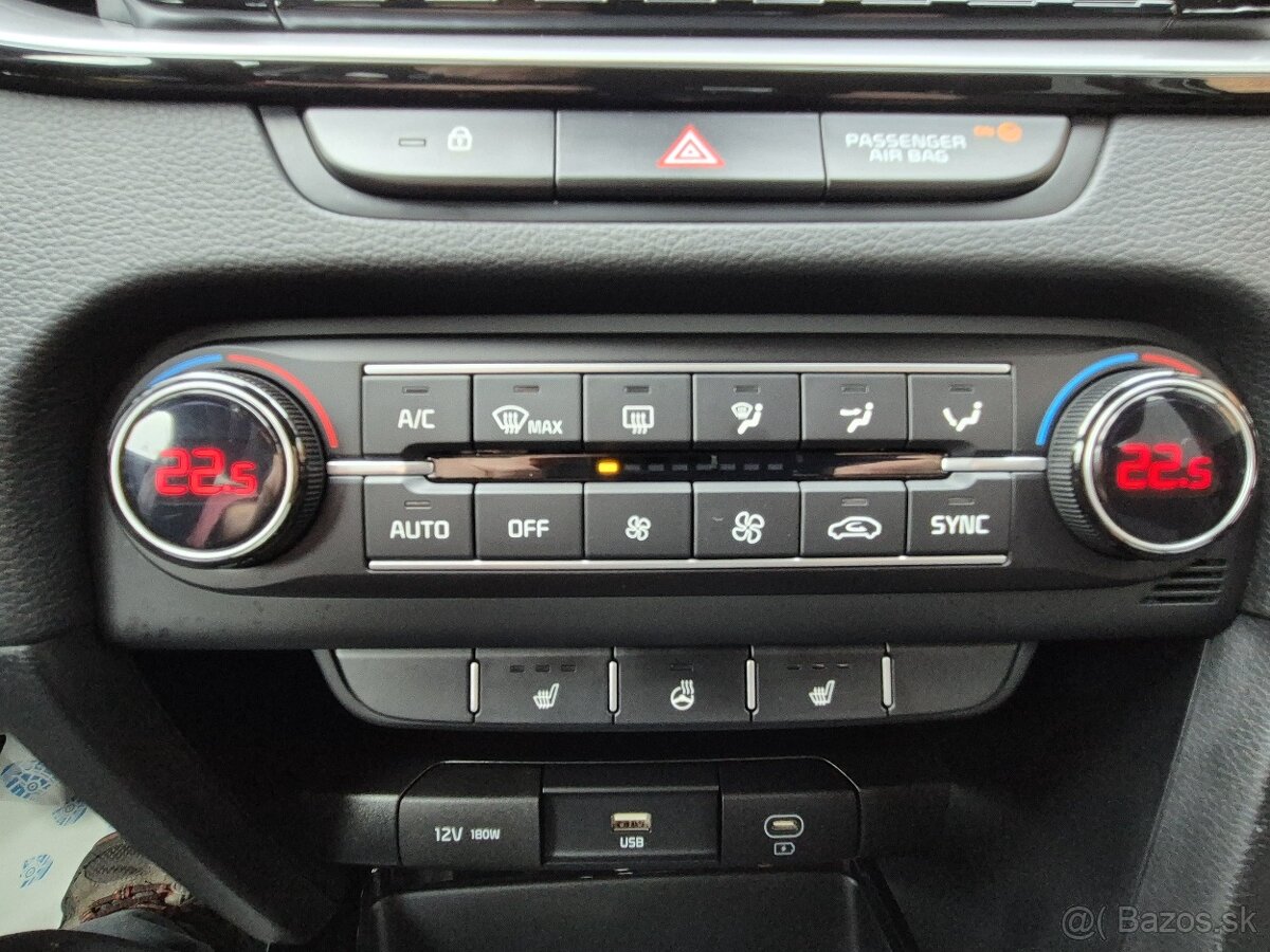 Kia Ceed SW 1.6 CRDi MHEV Gold - 16