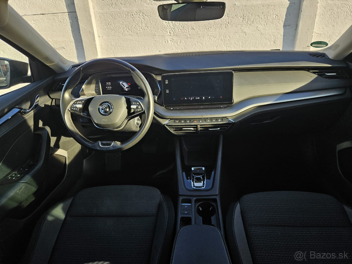 ŠKODA OCTAVIA COMBI 2.0 TDI STYLE DSG - 1.MAJITEĽ - 16