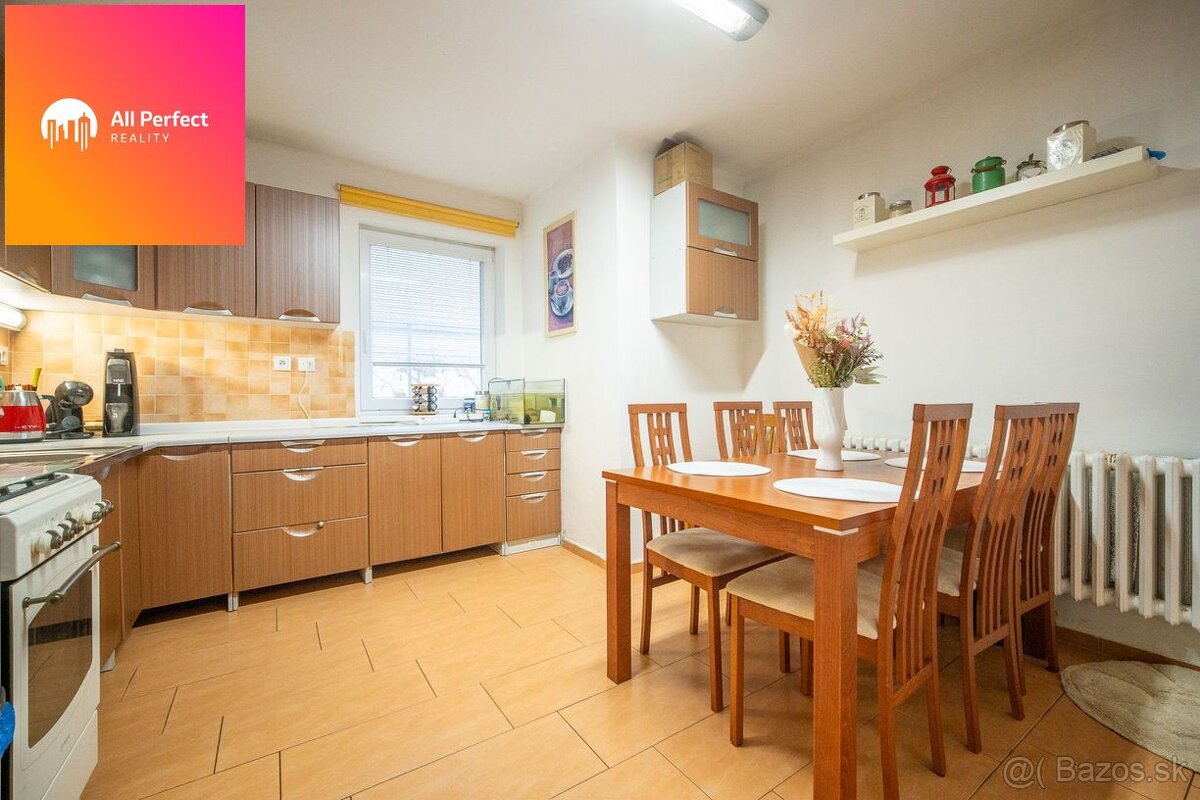 ALL PERFECT| Na predaj 3 izbový zrekonštruovaný dom Váhovce - 16