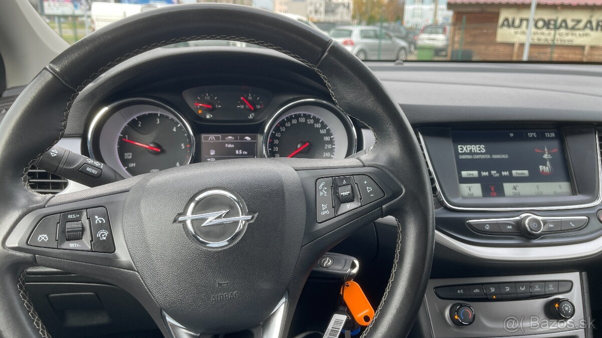 Opel Astra Caravan 1.5 CDTi 77kW M6 - 16