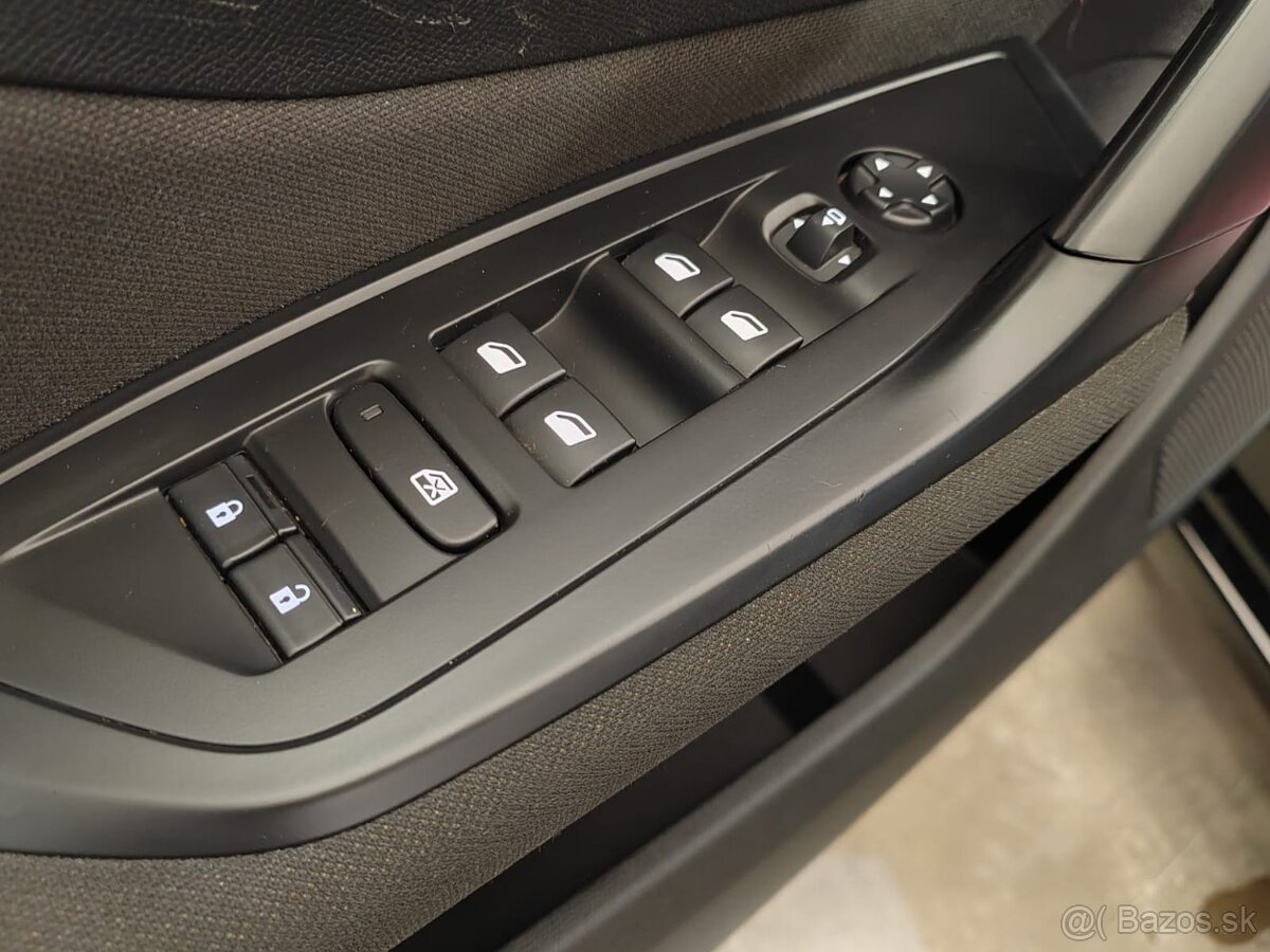 Peugeot 308 Break/SW SW 1.5 BlueHDi 130 Active Pack EAT8 - 16