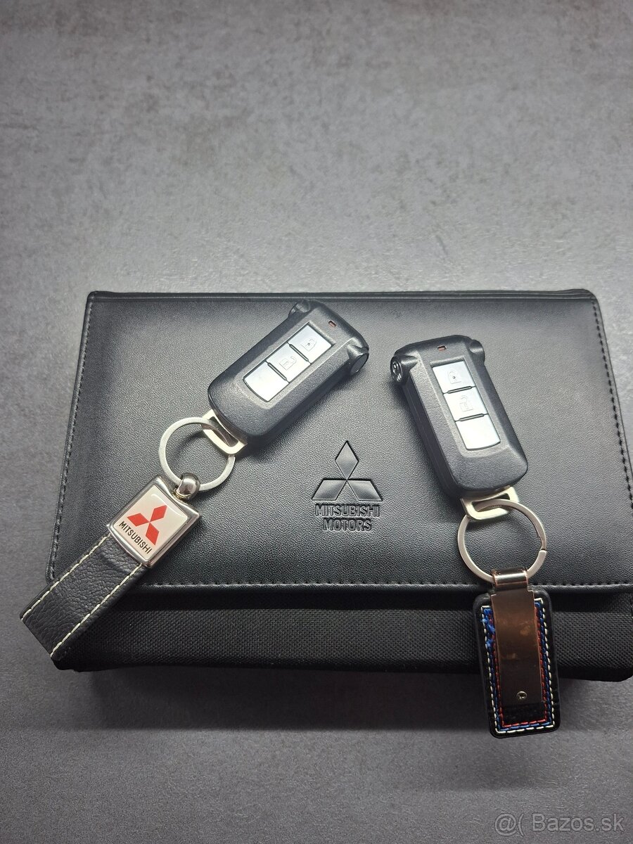 Mitsubishi Outlander 2.0 PHEV 4x4 - 16