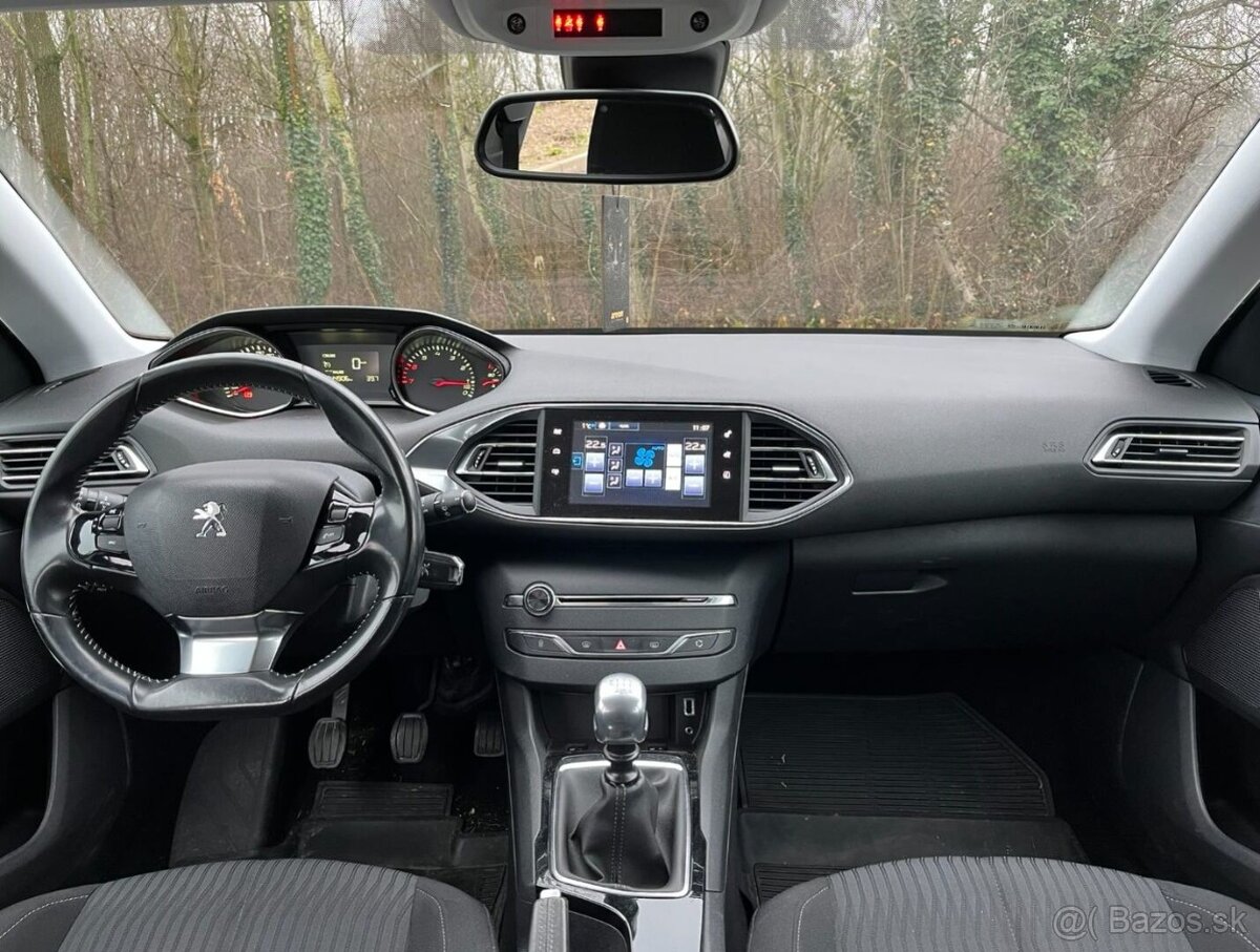 Peugeot 308 1.2 - 16
