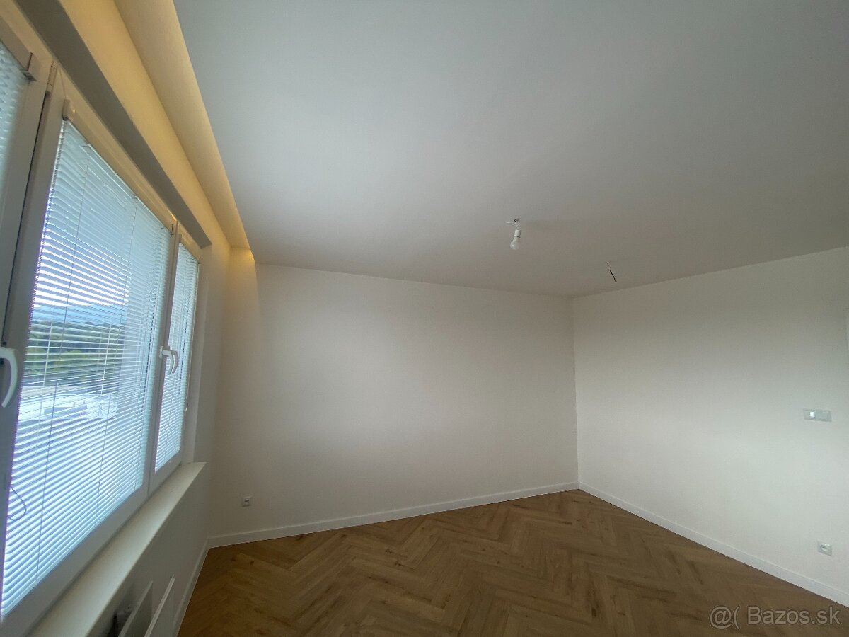 NOVÝ moderný 2 izbový byt s loggiou, Martin - 16