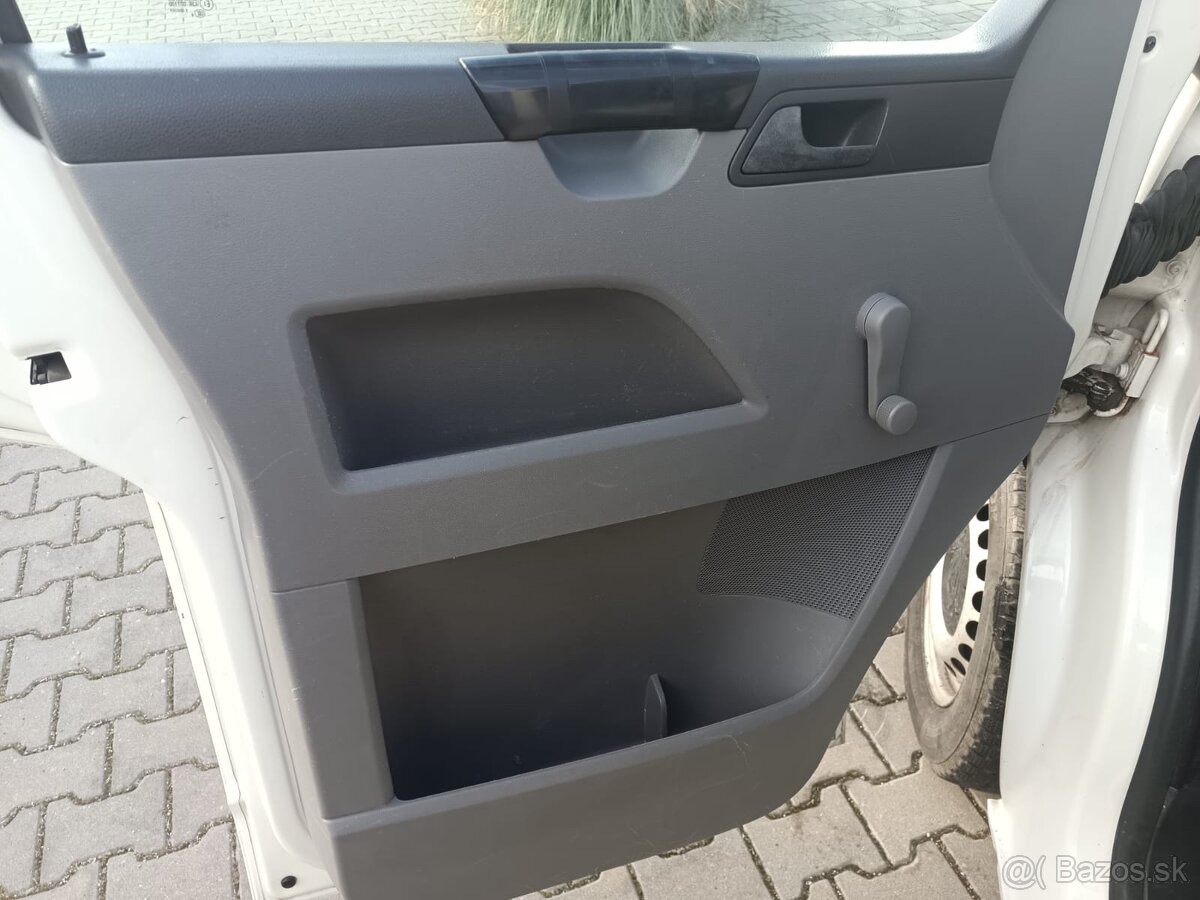 VOLKSWAGEN TRANSPORTER T5 - NA PREDAJ - 16