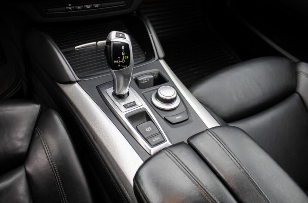 BMW X6 xDrive 50i, 300kW (2009) - 16