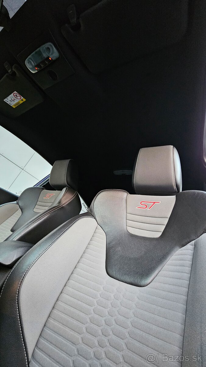 Ford Fiesta ST - 16