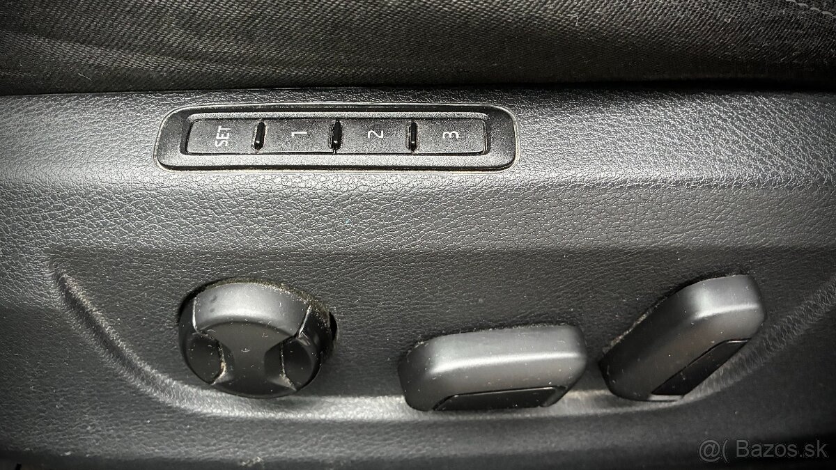 Predám Škoda Superb 3 Combi 2.0 TDI Style DSG - 16