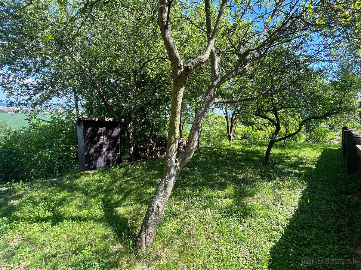 Záhrada 535 m2 s prístreškom a posedením - Kostolná - 16