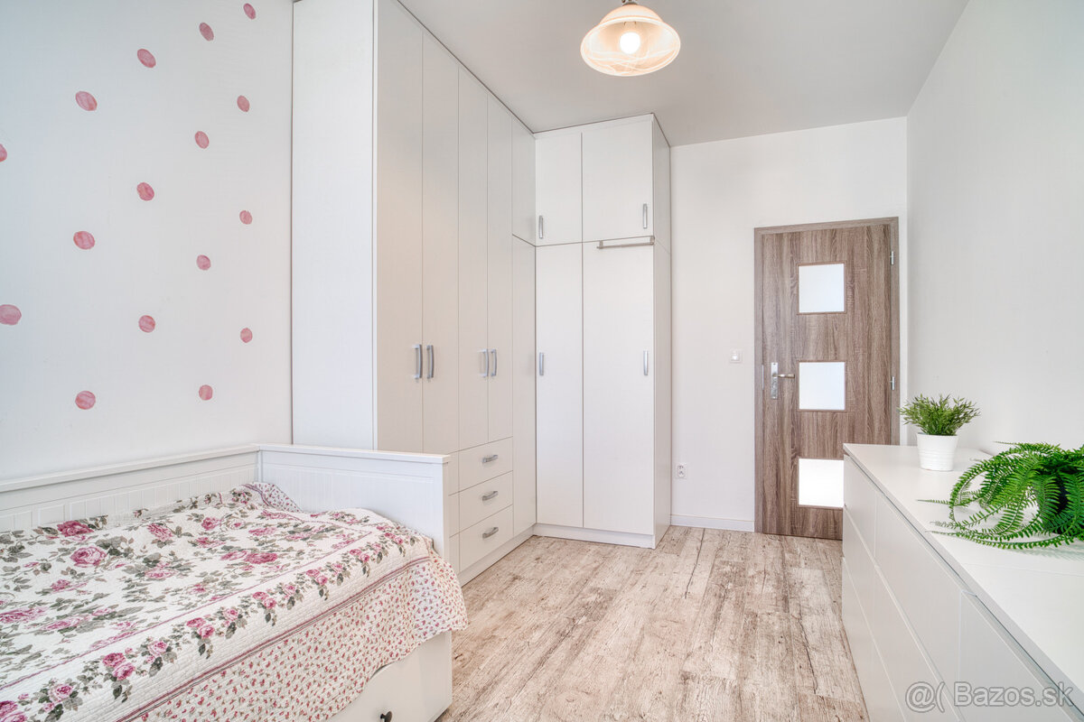 Na predaj priestranný 4-izbový rodinný dom v Bernolákove - 16