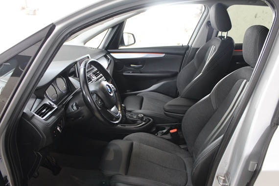 BMW Rad 2 Active Tourer 2 218d Sport Line A/T - 16