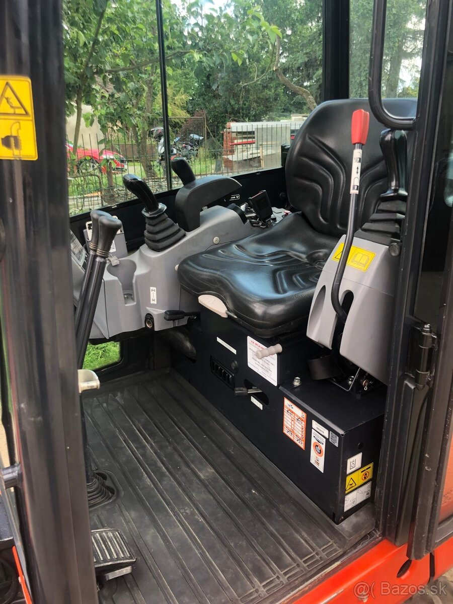 Minibagr KUBOTA KX 016 - 16