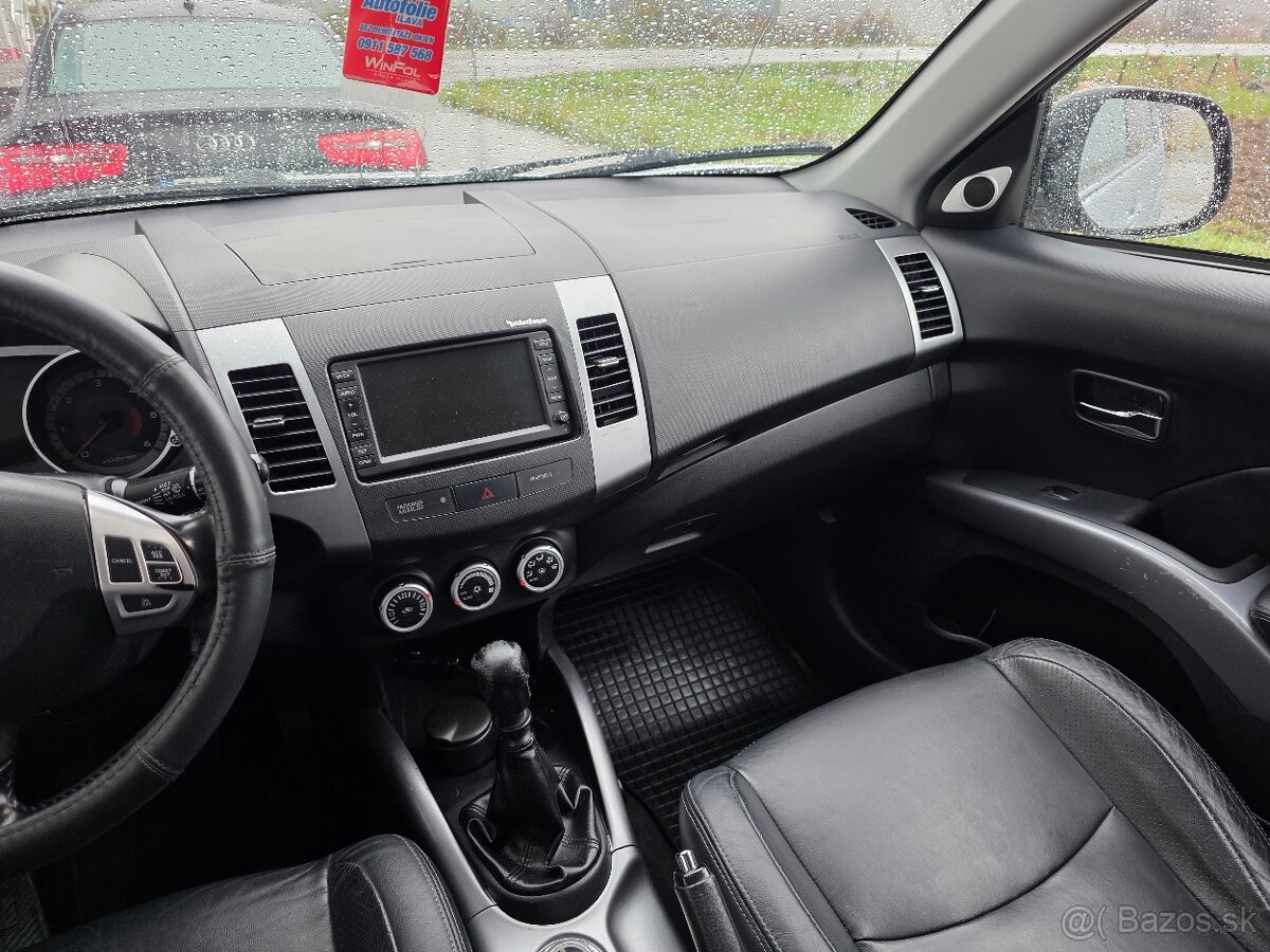 SUV 4x4 - CITROEN C-CROSSER 2.2HDi (160k) EXCLUSIVE o DPH - 16