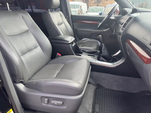 Toyota Land Cruiser 3.0 D-4D - 16
