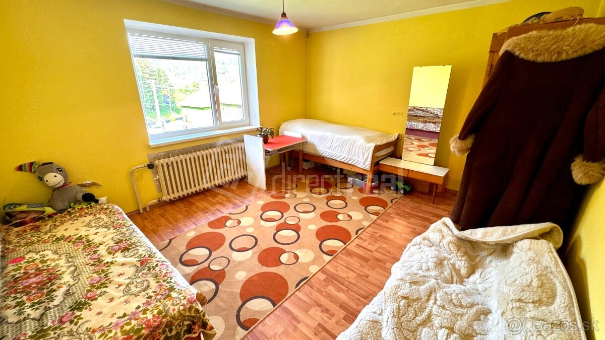 Rodinný dom s 2 bytovými jednotkami so slnečným pozemkom na - 16