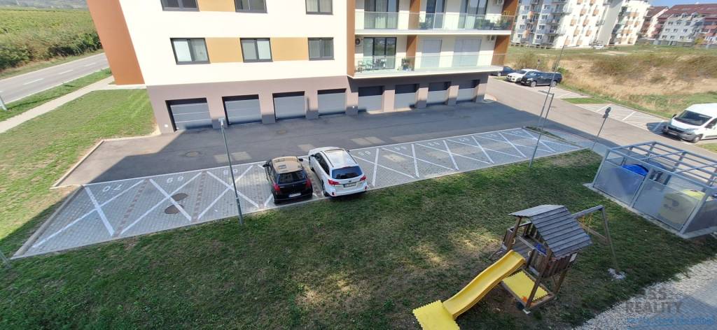 NA PRENÁJOM 3 iz.byt v novostavbe, zariadený, klimatizácia, - 16